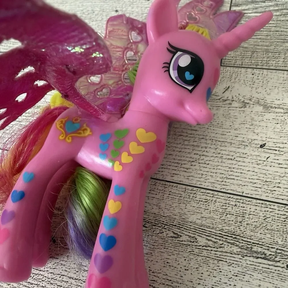 My Little Princess Cadance Fantastic Flutters Unicorn Shiny Wings